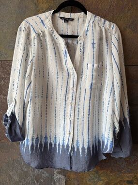 Zac & Rachel tie dye design, Breezy top
L petite , poly&rayon, MOP buttons,
